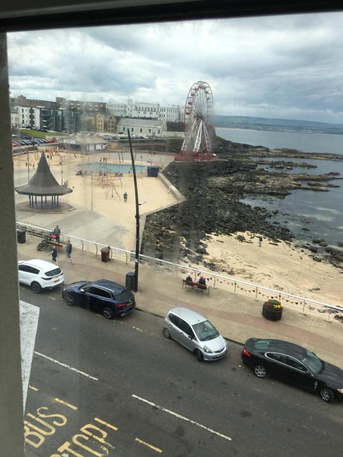 On The Prom Apart otel Portstewart Dış mekan fotoğraf